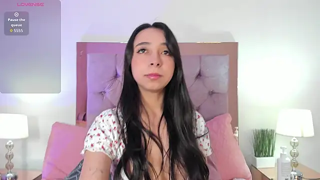 Snapshot of melanie_hills chatting on November 5, 2025, 11:24 am melanie hills online show from November 5, 2025, 11:24 am