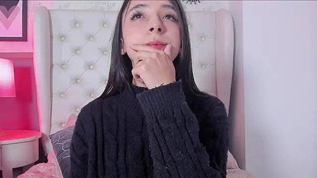 Snapshot of melanie_hills chatting on March 4, 2025, 5:45 pm melanie hills online show from March 4, 2025, 5:45 pm