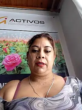 Laura-Hernandez online show from April 8, 2026, 2:51 pm