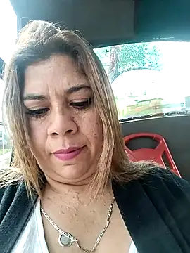 Laura-Hernandez online show from October 10, 2025, 2:07 pm