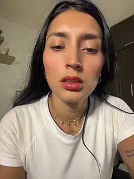 Snapshot of Valentina_cartier chatting on June 2, 2026, 12:21 am Valentina cartier online show from June 2, 2026, 12:21 am