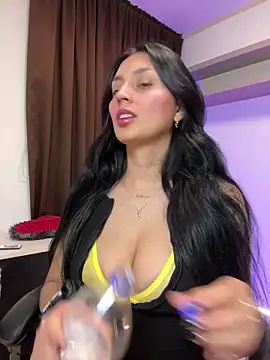 Valentina cartier online show from November 5, 2025, 11:52 pm