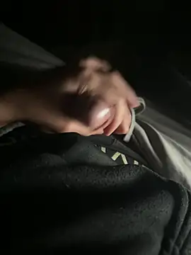 Snapshot of maiolullo chatting on November 11, 2025, 10:58 pm maiolullo online show from November 11, 2025, 10:58 pm