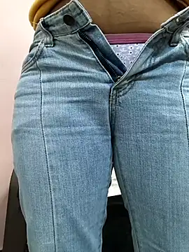 Ananya 34 online show from February 4, 2026, 3:45 am