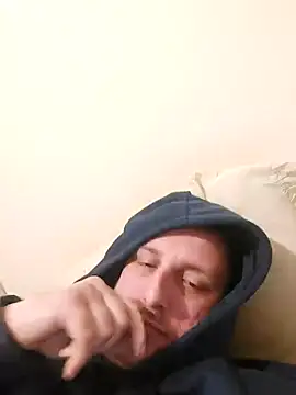 Snapshot of HE-M123 chatting on December 14, 2024, 8:08 pm HE-M123 online show from December 14, 2024, 8:08 pm