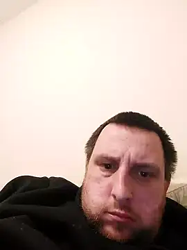 Snapshot of HE-M123 chatting on December 31, 2024, 9:50 pm HE-M123 online show from December 31, 2024, 9:50 pm