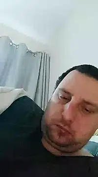 Snapshot of HE-M123 chatting on December 12, 2024, 8:25 am HE-M123 online show from December 12, 2024, 8:25 am