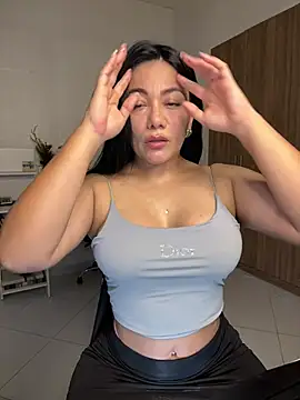 Abril10  online show from March 8, 2025, 11:07 pm