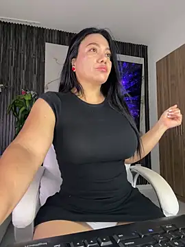 Snapshot of Abril10_ chatting on May 22, 2026, 2:26 pm Abril10 online show from May 22, 2026, 2:26 pm
