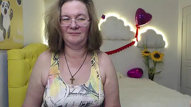 Snapshot of HolyMilfa chatting on February 22, 2025, 5:02 pm HolyMilfa online show from February 22, 2025, 5:02 pm