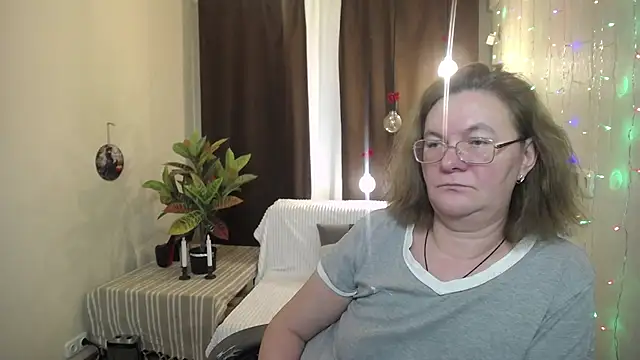 Snapshot of HolyMilfa chatting on January 26, 2025, 1:36 pm HolyMilfa online show from January 26, 2025, 1:36 pm