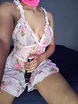 lisa larry88 online show from October 19, 2025, 4:48 am