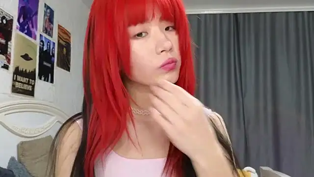 Snapshot of E_v_E_ chatting on February 1, 2025, 6:10 am E v E online show from February 1, 2025, 6:10 am