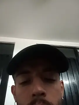 Snapshot of Aaronkiller chatting on June 27, 2026, 4:13 pm Aaronkiller online show from June 27, 2026, 4:13 pm