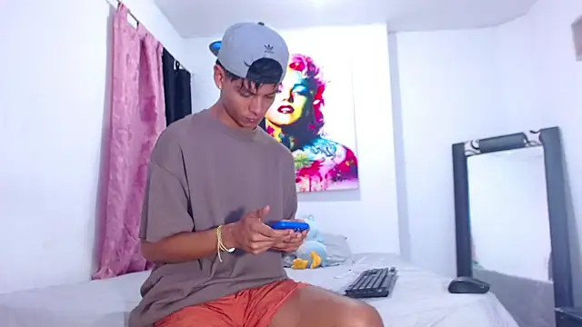 enjoy vibes online show from February 10, 2026, 12:48 pm