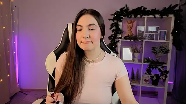 Snapshot of MelissaLovvv chatting on February 2, 2026, 4:55 am MelissaLovvv online show from February 2, 2026, 4:55 am