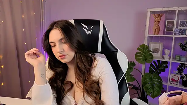 Snapshot of MelissaLovvv chatting on February 15, 2026, 7:51 am MelissaLovvv online show from February 15, 2026, 7:51 am