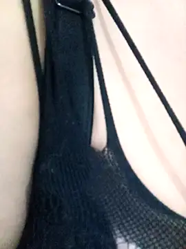 AngeleRoux online show from November 28, 2025, 1:33 pm