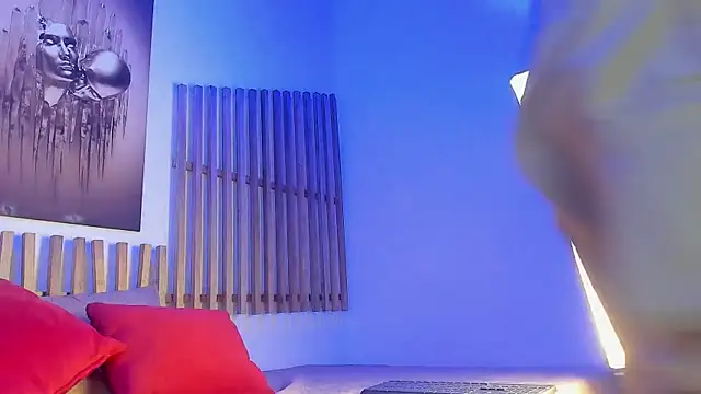 Snapshot of Myk3xx chatting on December 20, 2024, 12:16 pm Myk3xx online show from December 20, 2024, 12:16 pm