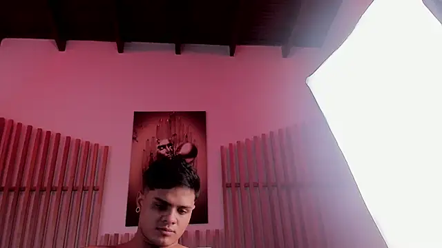 Snapshot of Myk3xx chatting on December 17, 2024, 6:20 pm Myk3xx online show from December 17, 2024, 6:20 pm