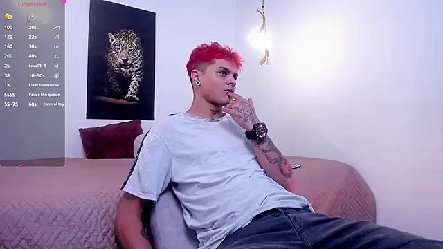 Snapshot of Myk3xx chatting on January 13, 2025, 12:02 pm Myk3xx online show from January 13, 2025, 12:02 pm