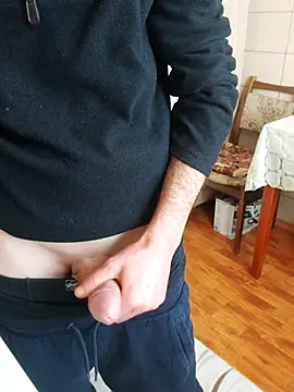 Snapshot of S3rgybisex chatting on October 16, 2025, 12:13 pm S3rgybisex online show from October 16, 2025, 12:13 pm