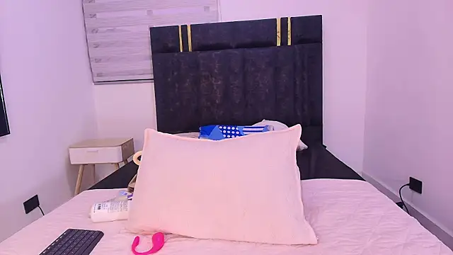 Snapshot of sara_ck chatting on April 29, 2026, 11:58 am sara ck online show from April 29, 2026, 11:58 am
