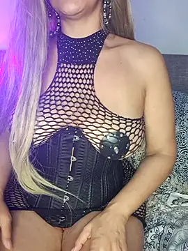 DaneLoveSexy online show from August 3, 2026, 9:04 am