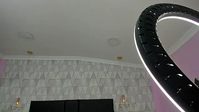 JustinePerry online show from May 27, 2026, 1:48 am