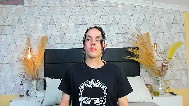 JustinePerry online show from March 27, 2026, 3:59 am