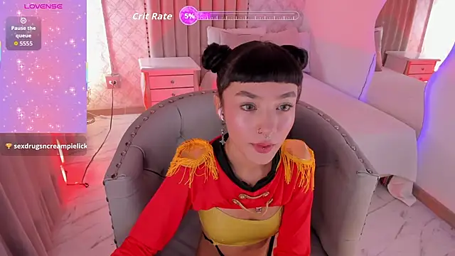 Snapshot of Candy5Girl chatting on October 7, 2025, 7:48 pm Candy5Girl online show from October 7, 2025, 7:48 pm