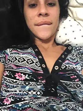 Snapshot of hotroommates chatting on November 25, 2025, 12:22 am hotroommates online show from November 25, 2025, 12:22 am