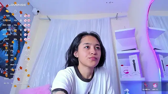 Snapshot of tokito_mitsuri chatting on March 22, 2025, 12:35 pm tokito mitsuri online show from March 22, 2025, 12:35 pm