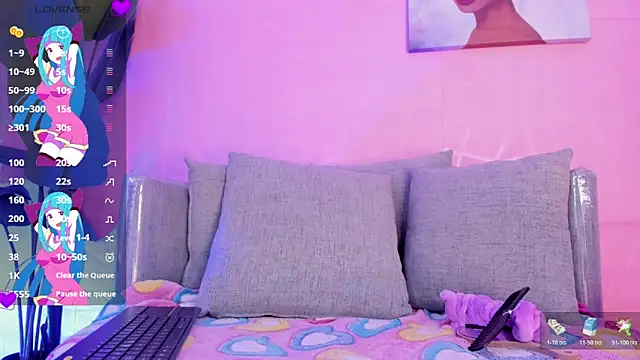 Trixiroy online show from October 25, 2025, 3:49 am