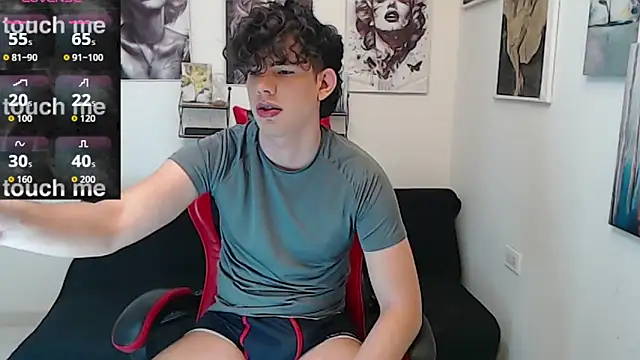 Snapshot of Angelo-cianuro- chatting on March 18, 2026, 11:05 pm Angelo-cianuro- online show from March 18, 2026, 11:05 pm