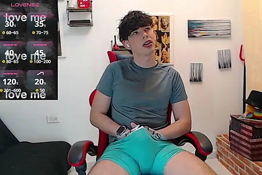 Angelo-cianuro- online show from November 30, 2025, 11:27 pm