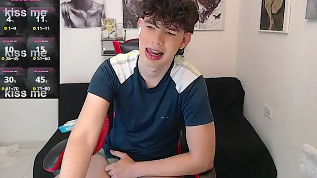 Snapshot of Angelo-cianuro- chatting on March 30, 2026, 7:48 pm Angelo-cianuro- online show from March 30, 2026, 7:48 pm