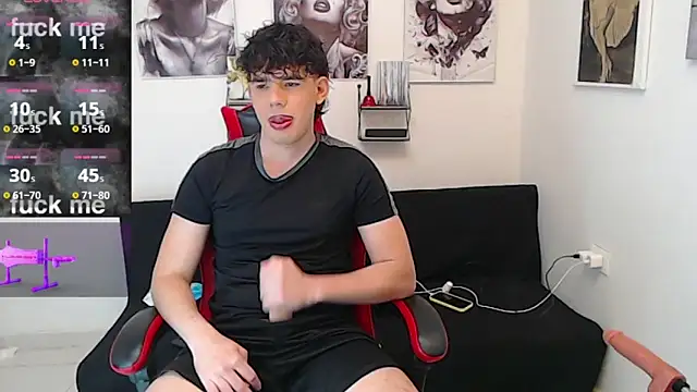 Snapshot of Angelo-cianuro- chatting on March 28, 2026, 12:33 am Angelo-cianuro- online show from March 28, 2026, 12:33 am