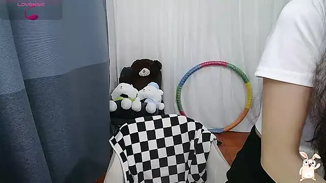 CN-Doudou online show from October 11, 2025, 2:34 am