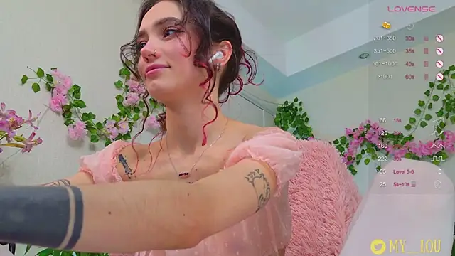 Snapshot of MyLou_ chatting on March 15, 2025, 3:16 pm MyLou online show from March 15, 2025, 3:16 pm