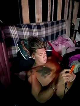 Lovely milk online show from November 18, 2025, 8:23 pm