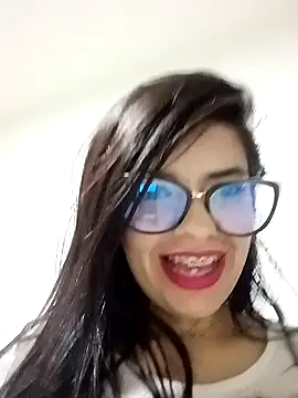 evelingjoyy online show from December 19, 2025, 4:38 am