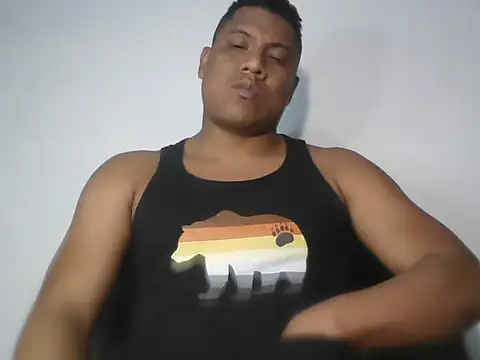 latinblack01 online show from October 25, 2025, 6:34 am