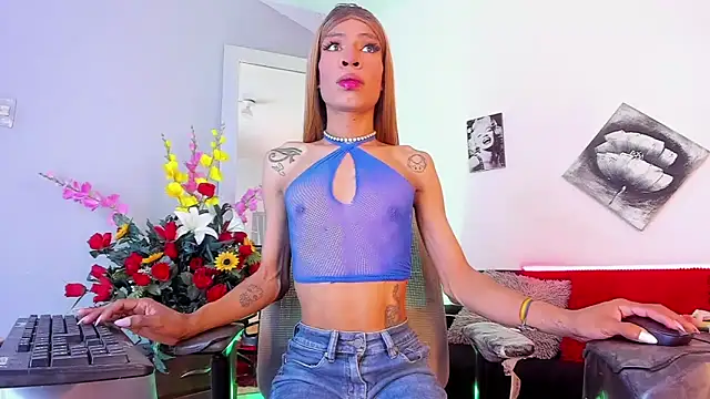 Snapshot of La_Perversa69 chatting on February 16, 2026, 2:05 pm La Perversa69 online show from February 16, 2026, 2:05 pm