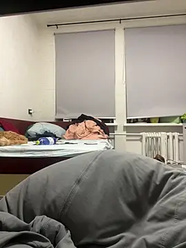 Snapshot of KiaraKonson chatting on March 6, 2025, 8:16 pm KiaraKonson online show from March 6, 2025, 8:16 pm