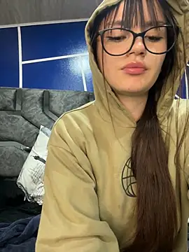 Snapshot of angel_natural chatting on February 24, 2025, 10:25 pm angel natural online show from February 24, 2025, 10:25 pm