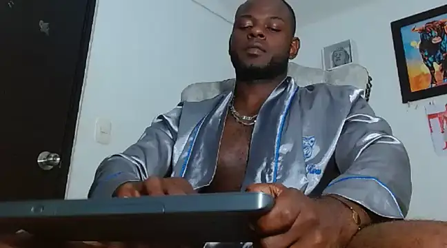 Snapshot of mikekingcum chatting on December 23, 2024, 12:14 am mikekingcum online show from December 23, 2024, 12:14 am
