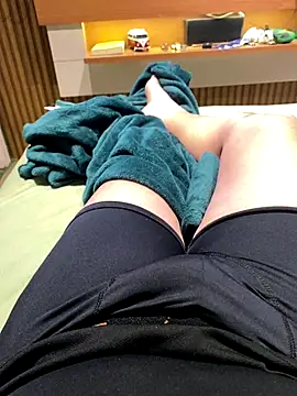 Snapshot of Hjsjsjsjjd chatting on November 22, 2025, 8:35 am Hjsjsjsjjd online show from November 22, 2025, 8:35 am