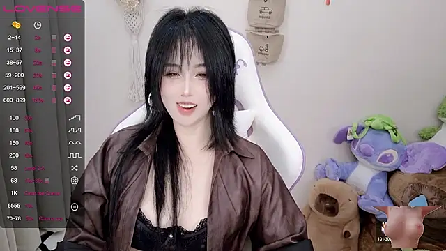 Vaness-a online show from March 7, 2025, 6:43 pm