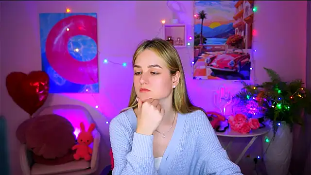 DeboraLarson online show from March 20, 2025, 7:25 am